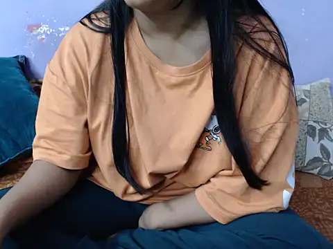 Freya nia online show from November 2025 03:33:01 PM