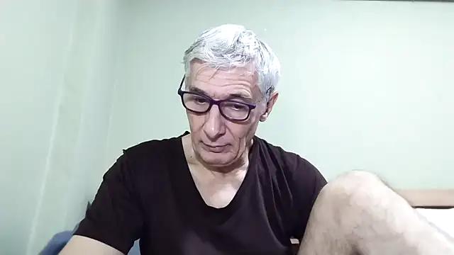 BIGUNCUTHARDCOCK online show from November 2025 01:41:02 AM