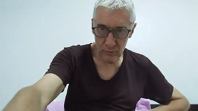 Snapshot of BIGUNCUTHARDCOCK chatting on July 2026 01:02:02 AM BIGUNCUTHARDCOCK online show from July 2026 01:02:02 AM