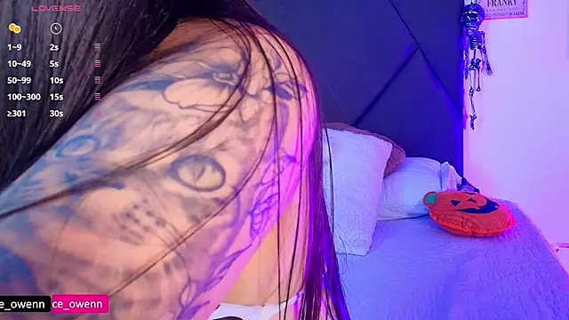 Aliceowenn online show from November 2025 09:06:02 PM