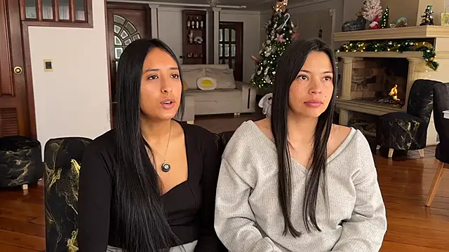 2SummerLove1 online show from November 2025 04:18:02 PM