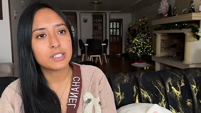 2SummerLove1 online show from December 2025 07:53:02 PM