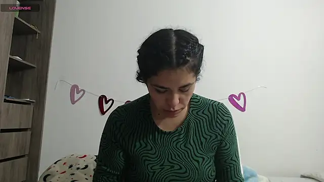 Anne purple online show from February 2025 07:02:01 PM