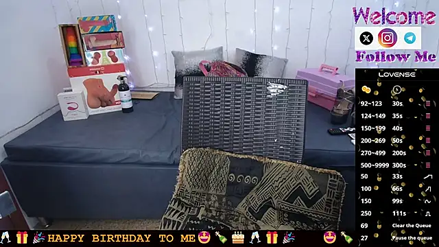 SofiaMadisson online show from February 2025 01:38:01 PM