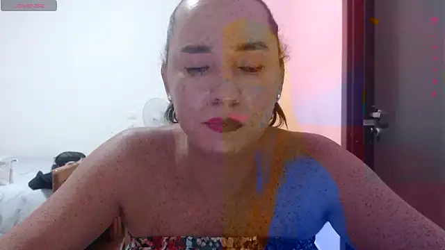 SofiaMadisson online show from September 2025 06:52:02 PM