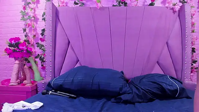 Cristal horny69 online show from January 2025 06:48:02 AM