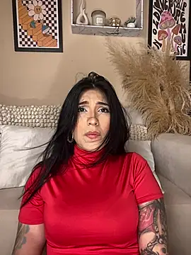 Snapshot of Sweetie_Arianna chatting on June 2026 05:06:01 AM Sweetie Arianna online show from June 2026 05:06:01 AM