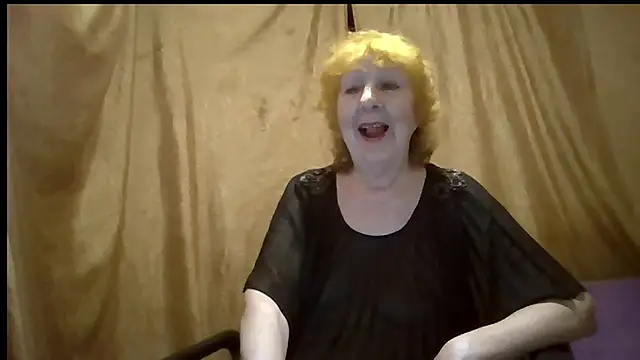 Snapshot of _Estelitta_5 chatting on August 2026 05:26:02 PM Estelitta 5 online show from August 2026 05:26:02 PM