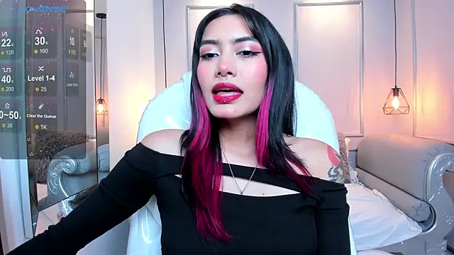 AzuraKindong online show from February 2025 07:18:02 PM