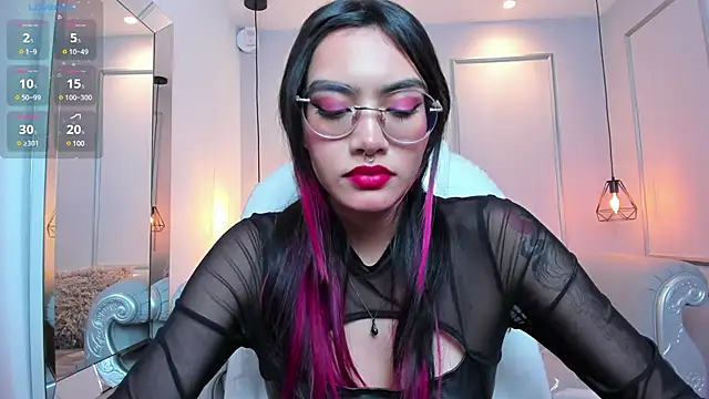 AzuraKindong online show from March 2025 10:45:02 PM