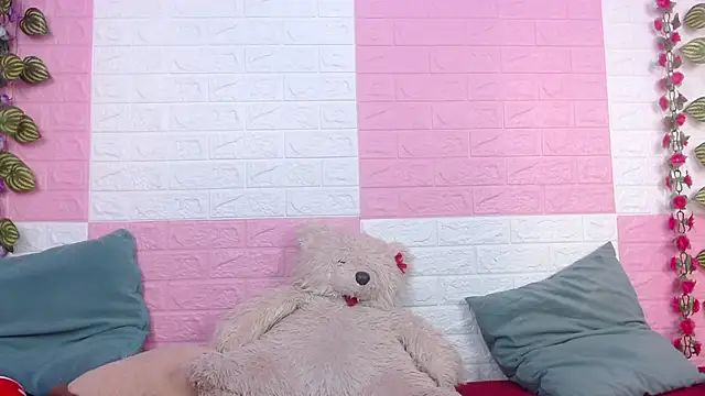 AnyaFloyd69 online show from January 2025 08:07:02 PM