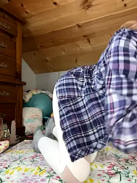 DanaeJustine online show from October 2025 05:33:02 PM