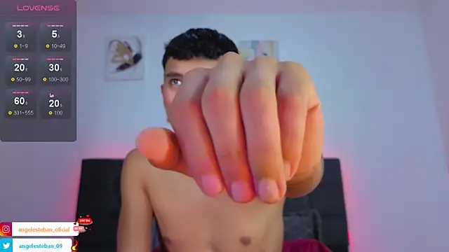 Angel esteban fx online show from November 2025 04:03:01 AM