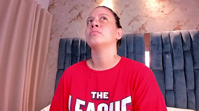 Arii Vga online show from November 2025 05:39:01 AM