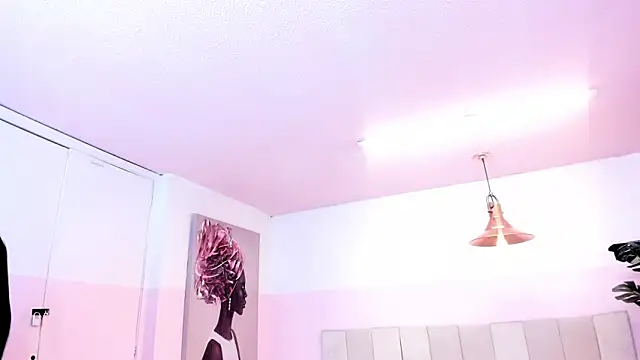 Snapshot of Red_lady chatting on January 2025 06:45:01 AM Red lady online show from January 2025 06:45:01 AM