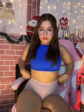 Juanelopez1 online show from December 2025 03:38:02 AM