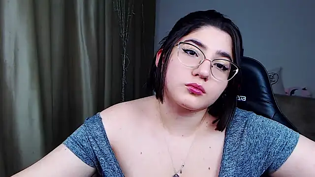 Snapshot of Crazy_Bunya chatting on December 2024 01:35:02 PM Crazy Bunya online show from December 2024 01:35:02 PM