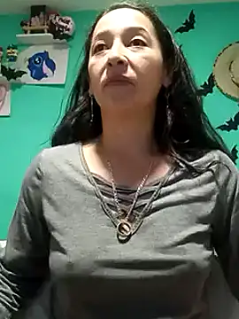 emilypoppy3 online show from February 2025 12:41:02 AM