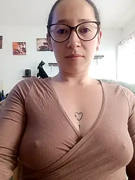 emilypoppy3 online show from March 2026 08:27:02 PM