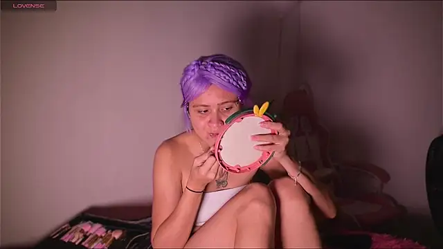 IsabellaFerreiraa online show from May 2026 01:09:02 PM