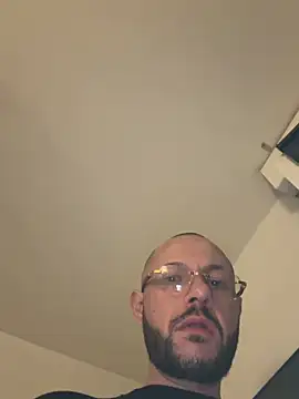 Guitccch online show from February 2026 08:30:01 PM