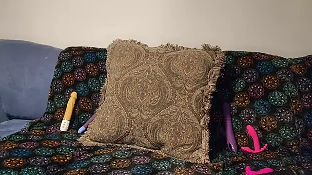 Snapshot of samone9 chatting on October 2025 03:53:01 PM samone9 online show from October 2025 03:53:01 PM