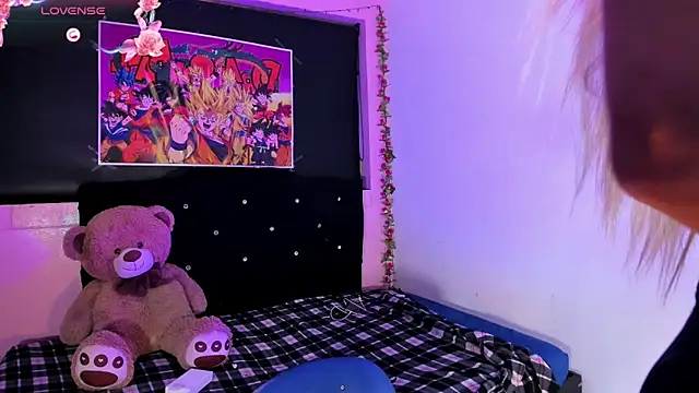 Snapshot of rosedewitt chatting on March 2025 10:17:01 AM rosedewitt online show from March 2025 10:17:01 AM