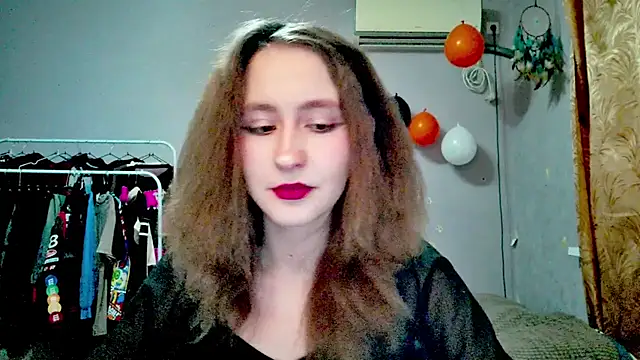 JoannaTompson online show from November 2025 01:33:02 PM