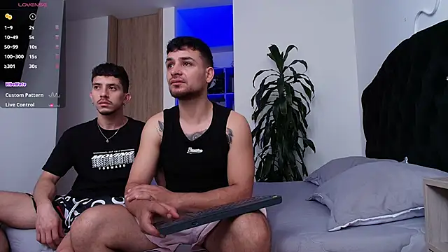 Aron-santoro online show from March 2026 07:17:01 PM