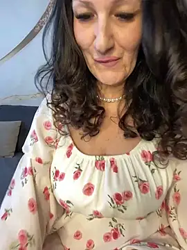 Katie-n online show from May 2026 07:15:02 AM