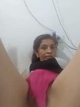 Snapshot of soltrinidad chatting on November 2025 11:40:01 PM soltrinidad online show from November 2025 11:40:01 PM