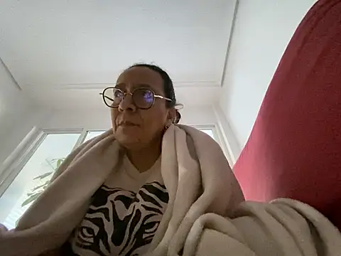 sweeviolet online show from January 2025 08:31:01 AM