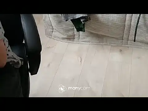 Snapshot of lolacharly@xh chatting on February 2025 12:05:02 PM lolacharlyxh online show from February 2025 12:05:02 PM