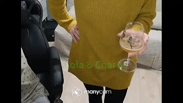 Snapshot of lolacharly@xh chatting on November 2025 09:58:01 PM lolacharlyxh online show from November 2025 09:58:01 PM