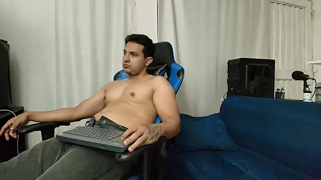 Snapshot of hott_dicks chatting on July 2026 08:48:02 PM hott dicks online show from July 2026 08:48:02 PM