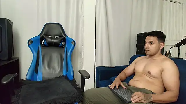 Snapshot of hott_dicks chatting on July 2026 01:31:02 AM hott dicks online show from July 2026 01:31:02 AM