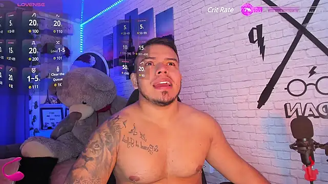 Snapshot of Naughty_Charly chatting on January 2025 12:07:02 PM Naughty Charly online show from January 2025 12:07:02 PM