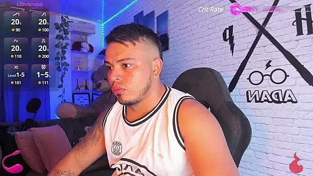 Snapshot of Naughty_Charly chatting on February 2025 09:17:02 PM Naughty Charly online show from February 2025 09:17:02 PM