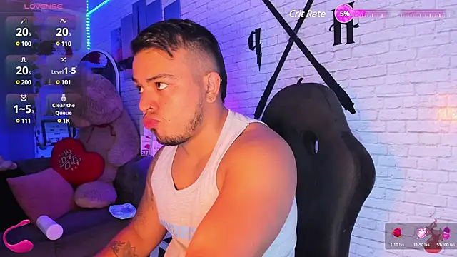 Snapshot of Naughty_Charly chatting on February 2025 12:01:02 PM Naughty Charly online show from February 2025 12:01:02 PM