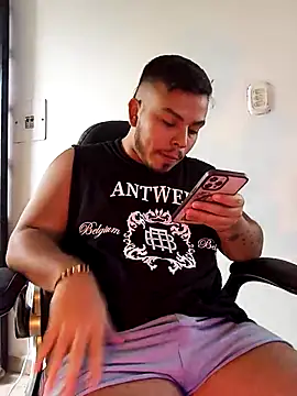 Snapshot of Naughty_Charly chatting on February 2025 06:34:02 PM Naughty Charly online show from February 2025 06:34:02 PM