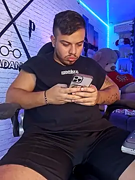 Snapshot of Naughty_Charly chatting on March 2025 03:27:01 PM Naughty Charly online show from March 2025 03:27:01 PM