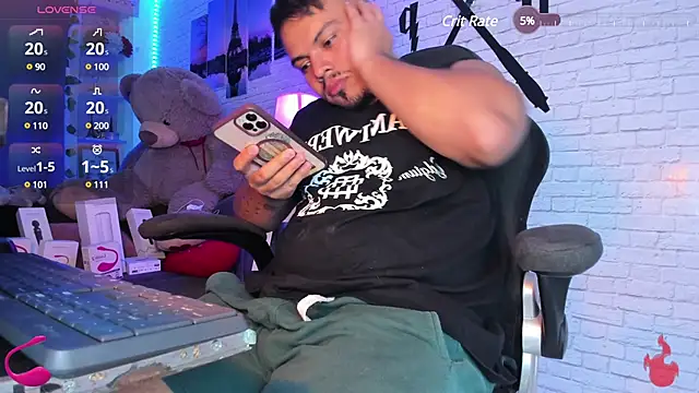 Snapshot of Naughty_Charly chatting on March 2025 08:48:02 PM Naughty Charly online show from March 2025 08:48:02 PM