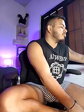 Snapshot of Naughty_Charly chatting on September 2025 12:10:02 PM Naughty Charly online show from September 2025 12:10:02 PM