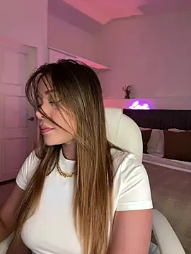 Snapshot of Condes_carmen chatting on December 2024 01:50:02 AM Condes carmen online show from December 2024 01:50:02 AM