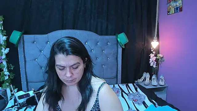 martina foxy  online show from March 2025 06:14:01 PM