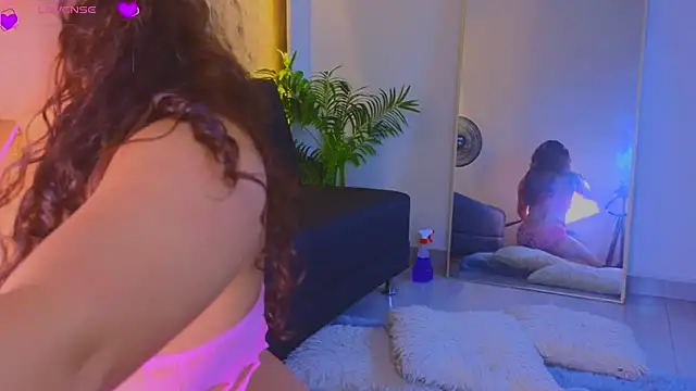 Isa  Blanc online show from February 2026 02:39:02 AM