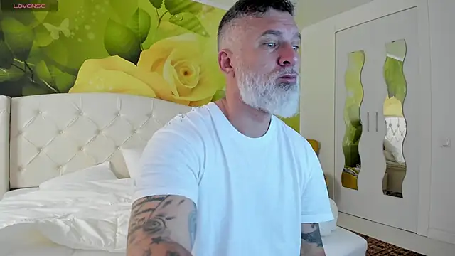 BlowMyXXL online show from March 2026 07:41:02 AM