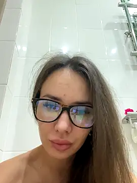 Snapshot of TeenieM chatting on December 2025 11:36:02 PM TeenieM online show from December 2025 11:36:02 PM