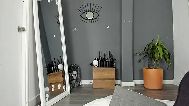 Snapshot of Raven_Witch_ chatting on June 2026 05:59:02 PM Raven Witch online show from June 2026 05:59:02 PM