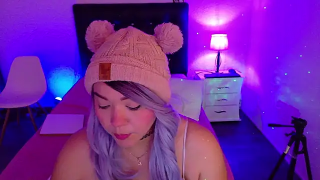 Snapshot of Cuckold_lover69 chatting on March 2025 03:53:02 AM Cuckold lover69 online show from March 2025 03:53:02 AM